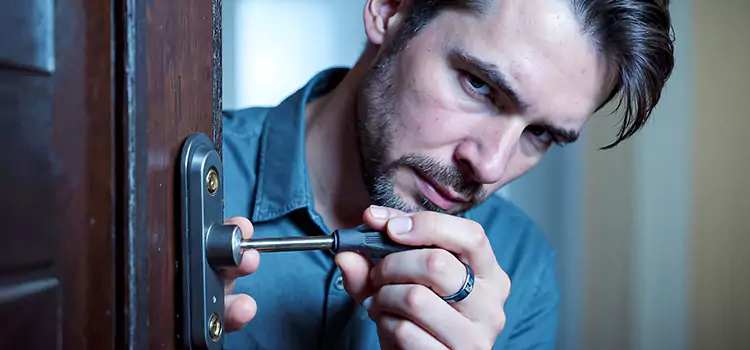 Eviction Locksmith Mobile
