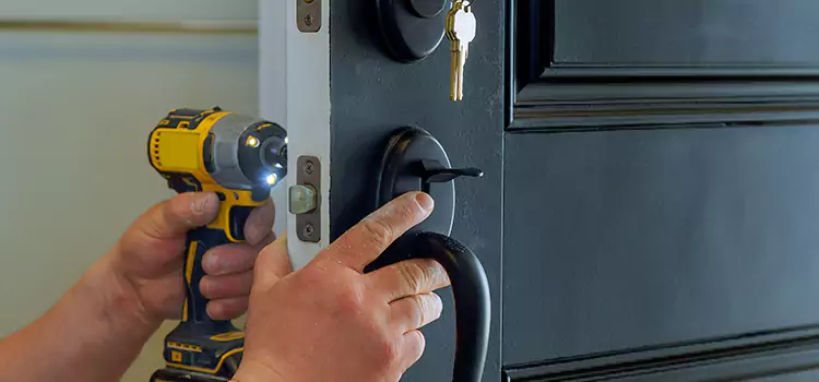 Commercial Door Lock Installation Mobile